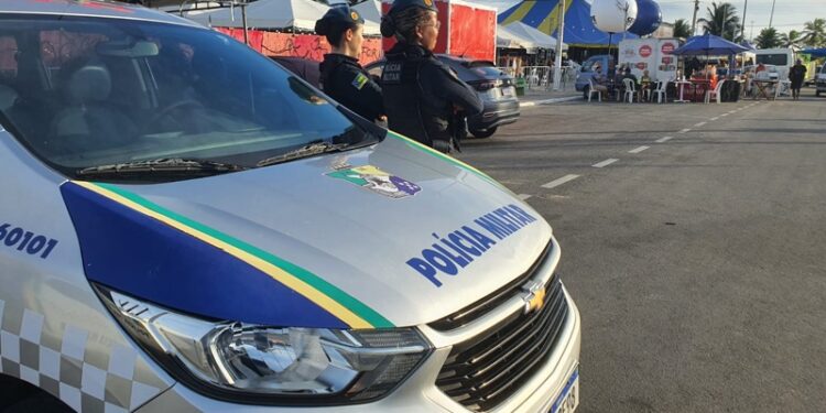 Polícia Militar prende suspeito com mandado de prisão em aberto no Bairro Atalaia