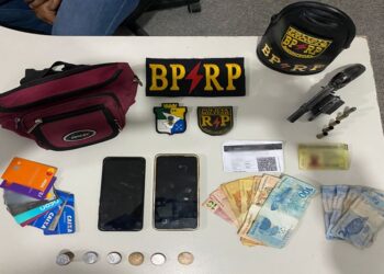 PM prende casal e apreende arma de fogo em Riachuelo