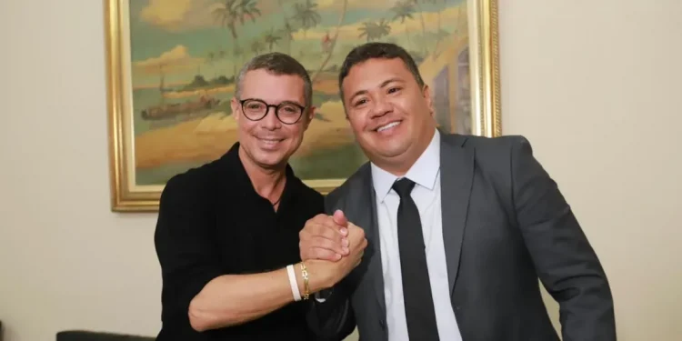 Deputado Kaká Santos defende fortalecimento do comércio e do turismo na região Sul e Centro-Sul de Sergipe