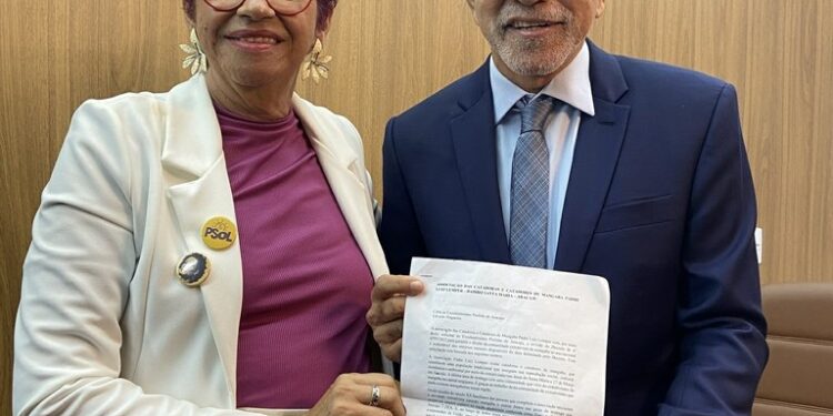 Vereadora Sonia Meire participa de reunião com prefeito de Aracaju e representantes de movimentos sindicais