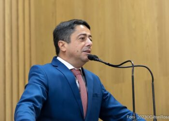 Durante o Pequeno Expediente, Fabiano Oliveira parabeniza gestão do prefeito Edvaldo Nogueira