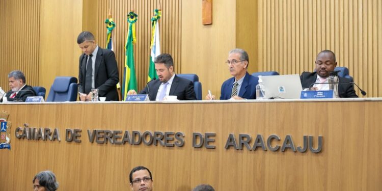 Vereadores aprovam Projeto que cria crédito de minutos não utilizados em estacionamentos da Capital