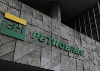 Petrobras abre edital de R$ 432 milhões para projetos socioambientais