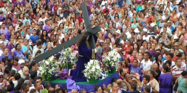 Romaria do Senhor dos Passos volta a ocorrer com presença de público em São Cristóvão
