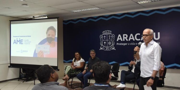 Prefeito Edvaldo apresenta auxílio municipal para transferência de renda a 1.500 famílias