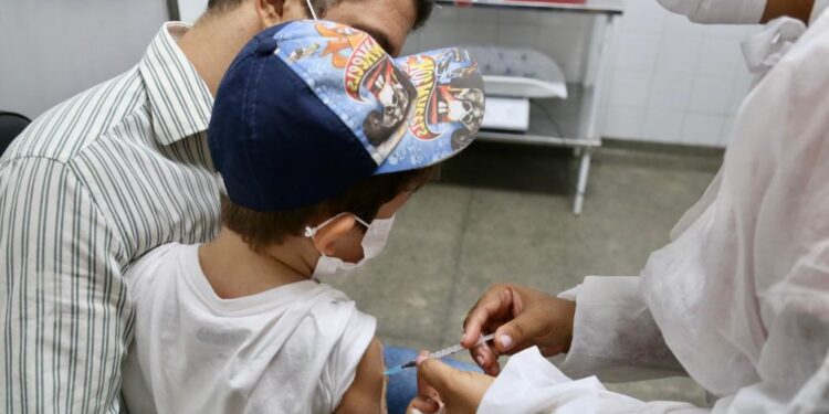 Aracaju reorganiza oferta de Pfizer Baby nas Unidades Básicas de Saúde