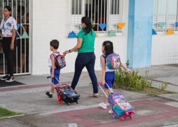 Volta às aulas: escolas municipais iniciam ano letivo focadas em recompor aprendizagens