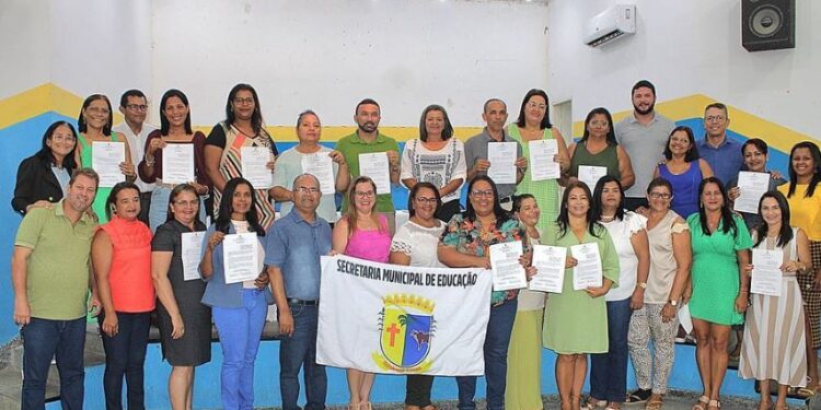 Itaporanga d’Ajuda empossa novos diretores escolares para quadriênio 2023-2027