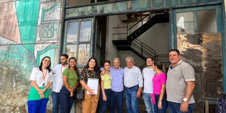 Equipe do Senac faz visita técnica em prédio onde será instalada uma unidade em Estância
