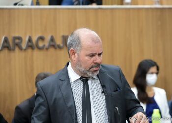 “Que Lula ajude Sergipe e nos coloque em um patamar de melhores condições”, diz Isac sobre visita do presidente