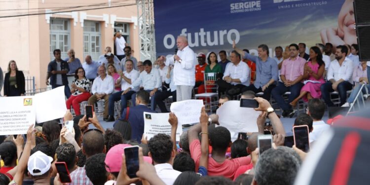 Deputados destacam retomada de obras em Sergipe durante visita de Lula