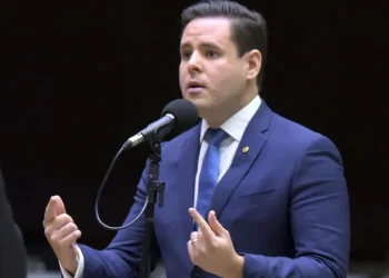 Após pressão da bancada conservadora e evangélica, Câmara retira de pauta projeto de lei com ‘Armadilha Abortista’