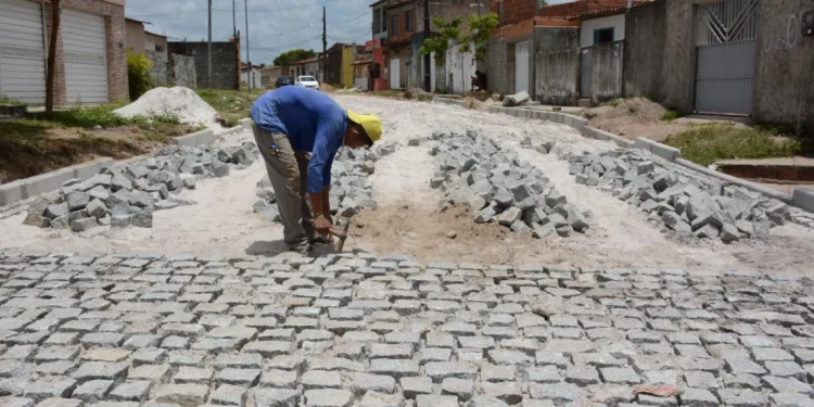 Prefeitura de Socorro inicia obra de calçamento na Piabeta