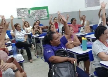 Professoras e professores de Japoatã paralisam suas atividades no dia 4 de abril