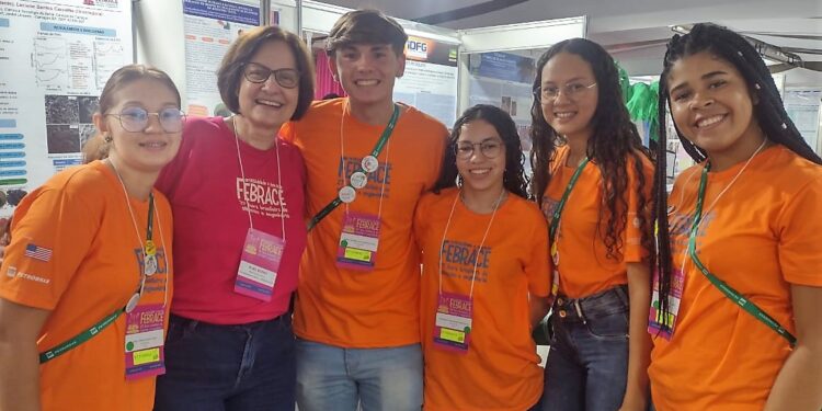Projetos de escolas da Rede Estadual são premiados na maior feira de ciências do Brasil