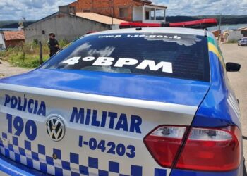 Polícia Militar identifica homem com mandado de prisão em aberto em Simão Dias