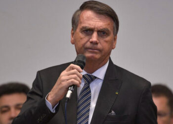 Bolsonaro acusa ‘pessoas da esquerda’ por atos antidemocráticos em Brasília