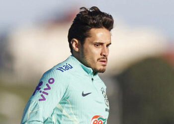 Raphael Veiga abre o jogo e diz que sonha com Europa: “É um objetivo”