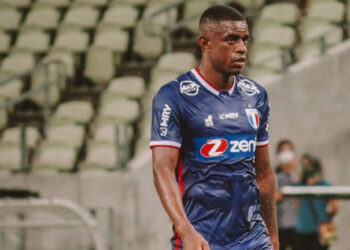 Benevenuto detona arbitragem após queda do Fortaleza na Copa do Nordeste: ‘Horrível’