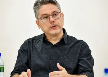 Senador Alessandro Vieira quer esclarecimentos do presidente do Banco Central, Roberto Campos Neto