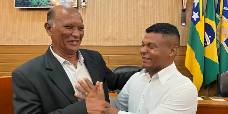 Dayvinho de Pedra Branca assume cadeira na Câmara de Laranjeiras