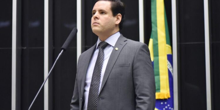 Rodrigo Valadares critica possível taxação em compras do exterior nas plataformas digitais