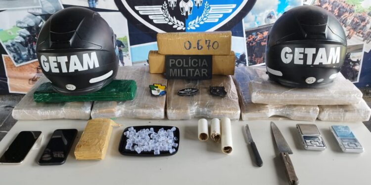 Polícia Militar apreende 16 kg de maconha na Zona Norte de Aracaju