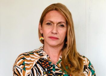 Uma mulher é vítima de feminicídio por dia no Brasil, alerta deputada Linda Brasil