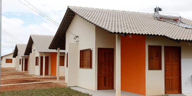Minha Casa Minha Vida subsidia moradia de quem ganha até R$ 140 mil