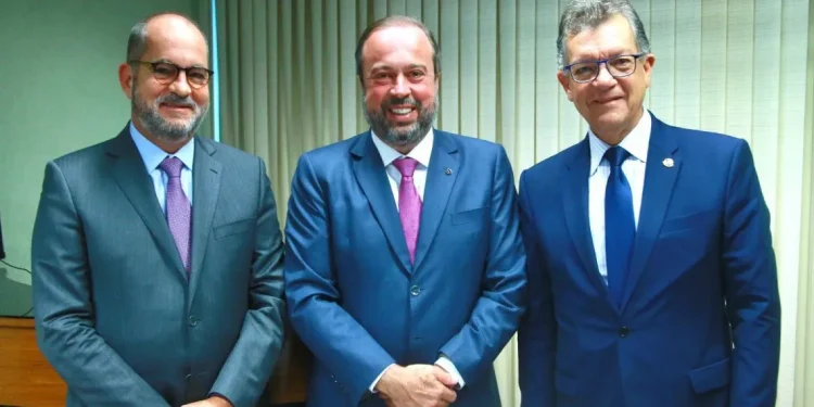 Laércio Oliveira tem agenda voltada para o setor de energia e desenha cenário de oportunidades e investimentos