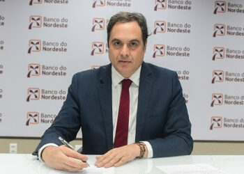 Novo presidente do Banco do Nordeste, Paulo Câmara, toma posse em Fortaleza