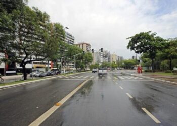 Março tem acumulado de 198 mm de chuva na capital e supera a média histórica