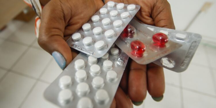 Saúde de Sergipe atendeu mais de 1,3 mil pessoas por intoxicação por medicamentos em 2022