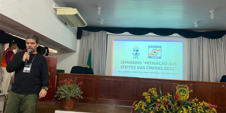 Defesa Civil de Socorro marca presença no “Seminário: mitigação aos efeitos das chuvas 2023”