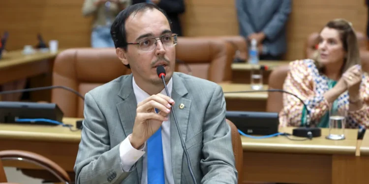 Deputado Georgeo Passos diz que o “aumento do ICMS é presente de Belivaldo Chagas mantido por Fábio Mitidieri”