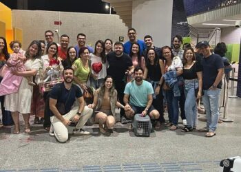 Sergipano esfaqueado durante ataque contra turistas na Holanda desembarca em Aracaju