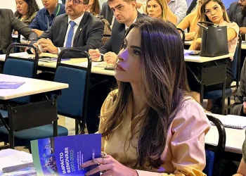 Deputada Yandra Moura participa de capacitação do RenovaBR