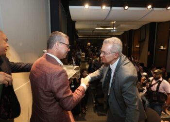 Governador de SE empossa novo presidente do Banese, Marco Queiroz