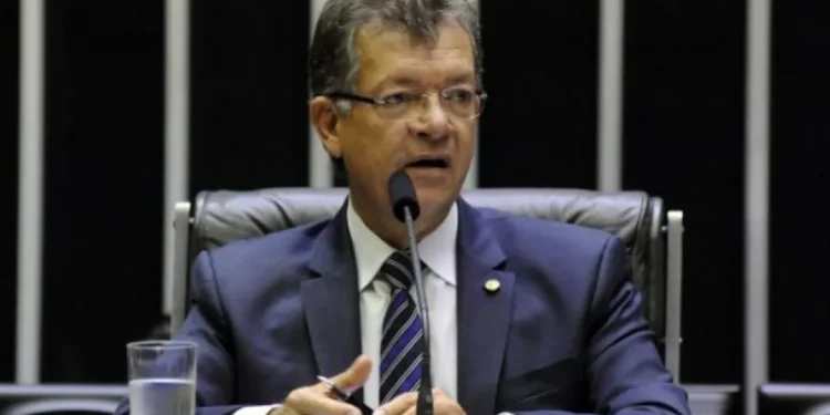Senador Laércio Oliveira apresenta um projeto para incentivar escoamento e consumo de gás natural em Sergipe