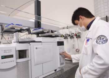 Toxicologia Forense analisa material biológico humano e identifica consumo de substâncias que podem levar à morte