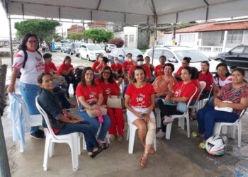 Professores paralisam atividades na Barra dos Coqueiros
