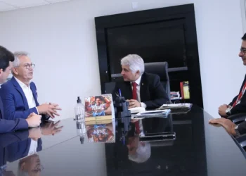 Deputado estadual Paulo Júnior visita o Procurador Geral de Justiça de Sergipe