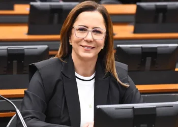 Delegada Katarina Feitoza  é titular em Comissões estratégicas na Câmara: CCJ, Segurança Pública e Defesa da Mulher