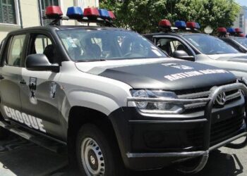 Polícia Militar prende dois homens por porte ilegal de arma de fogo na Zona Sul de Aracaju