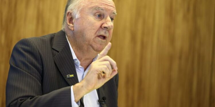 Prefeitos pedem participação na construção de novo arcabouço fiscal
