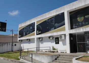 DHPP prende uma mulher em flagrante por suspeita de homicídio no bairro Porto Dantas, em Aracaju
