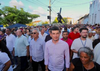 Paulo Júnior participa de Romaria de Passos e destaca importância da celebração