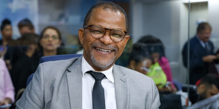 Professor Bittencourt apresenta Projeto de Lei que institui a Semana Cidade de Aracaju