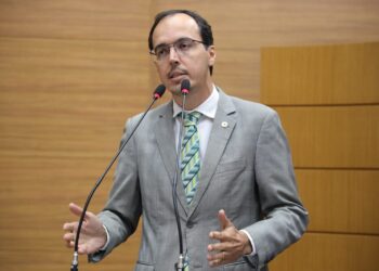 Deputado Georgeo Passos cobra convocação de policiais concursados