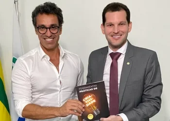 Neto visita secretário da Saúde e debate melhorias para o setor